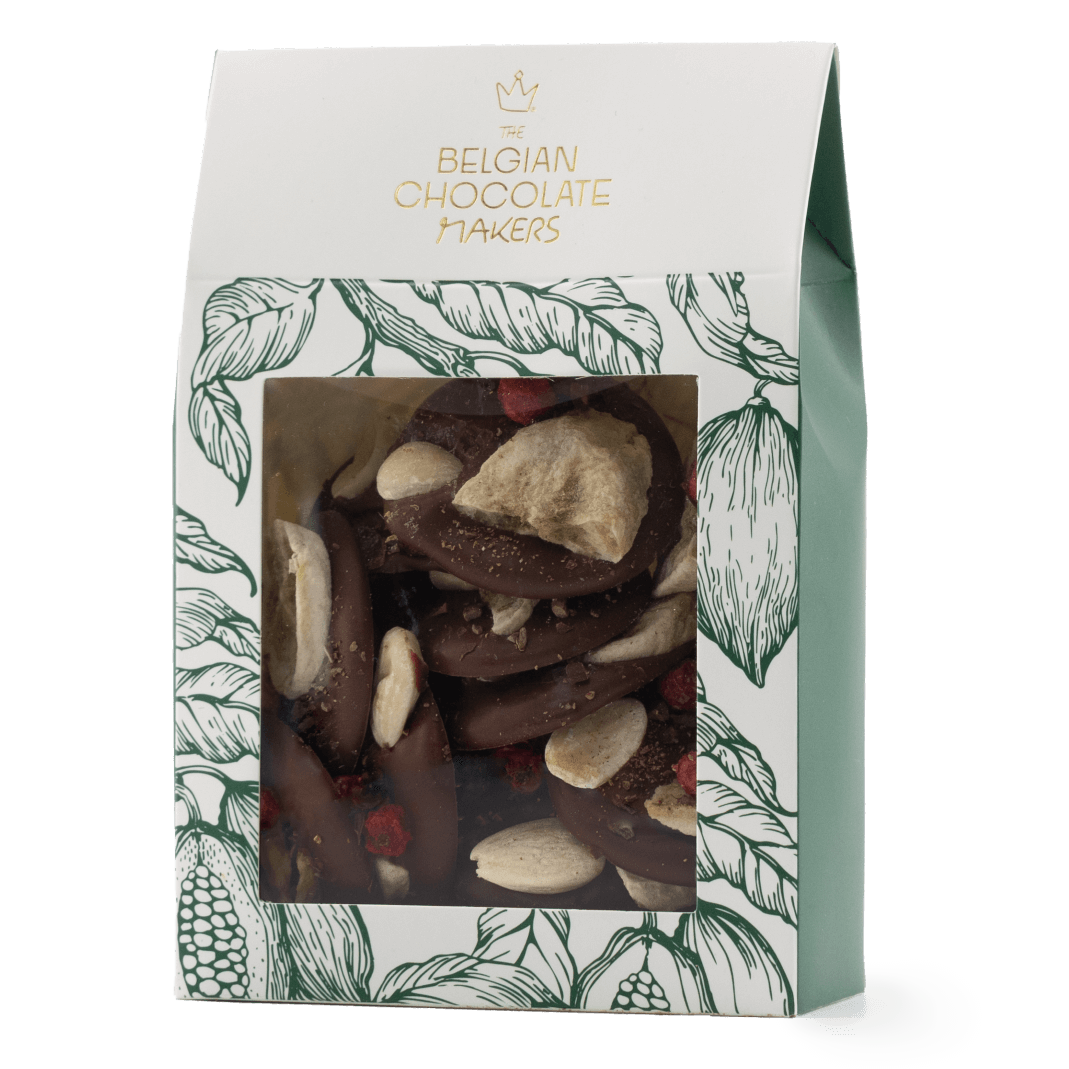 Milk chocolate mendiants with banana, almond, red currants and cacao nibs chunks 5407008470302 The Belgian Chocolate Makers