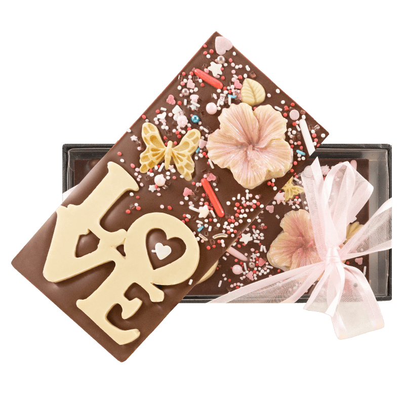 Milk chocolate red love bar 120g 5407008477202 The Belgian Chocolate Makers