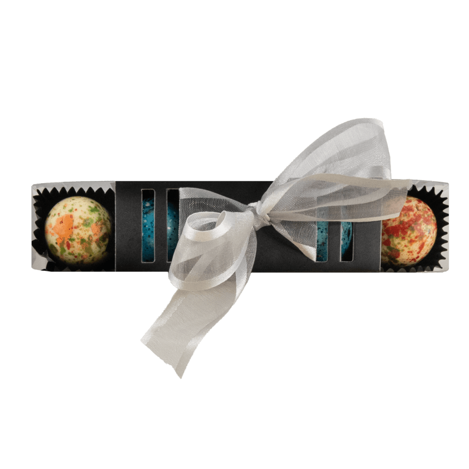 Stick of mango and salted caramel pralines 5407008470654 The Belgian Chocolate Makers